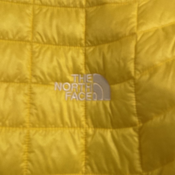NWT North Face Thermoball Eco Jacket - Lighting Yellow - Picture 6 of 10